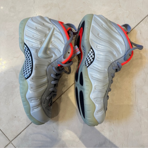 Jordans Nike Foamposite - Picture 3 of 8